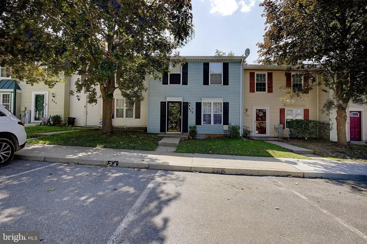 926 Pleasant Hill Ln, Bowie, MD 20716 - #1