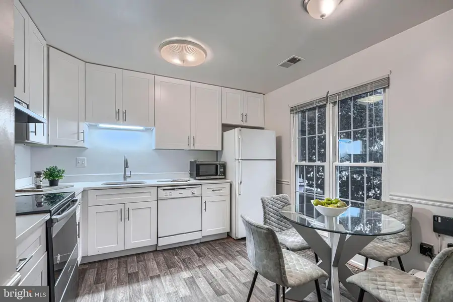 2266 Prince Of Wales Ct, Bowie, MD 20716 - #3