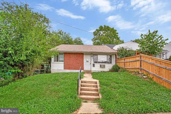 7728 Oxman Rd, LANDOVER, MD 20785