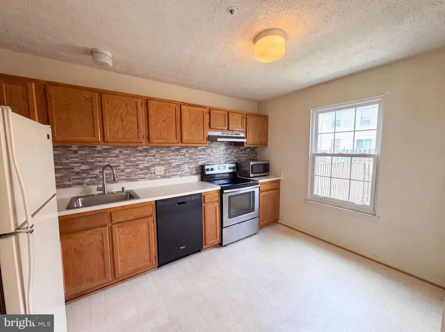 2726 Crestwick Pl, District Heights, MD 20747 - #2