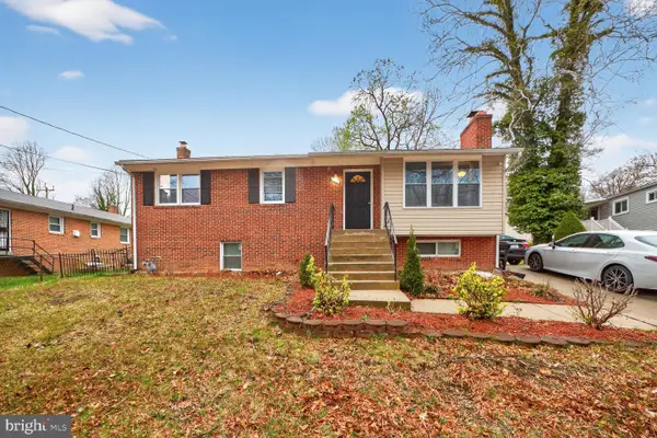 3809 Walnut Ln, SUITLAND, MD 20746