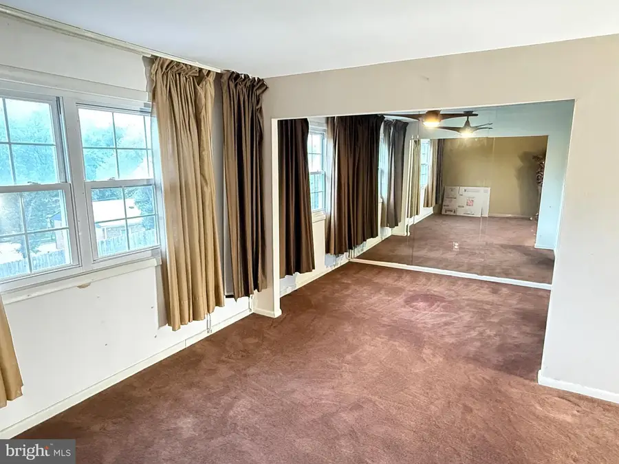 1422 Fernhill Ct, District Heights, MD 20747 - #3
