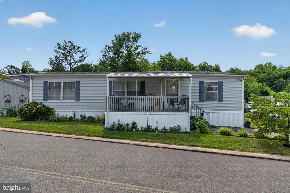 9413 Gumtree Park St, Capitol Heights, MD 20743 - #1