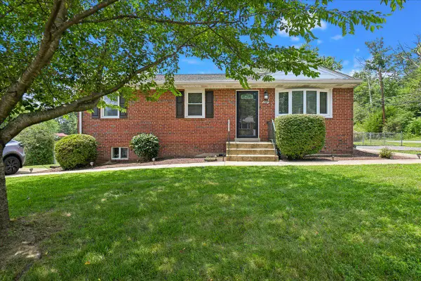 8901 Townsend Ln, CLINTON, MD 20735
