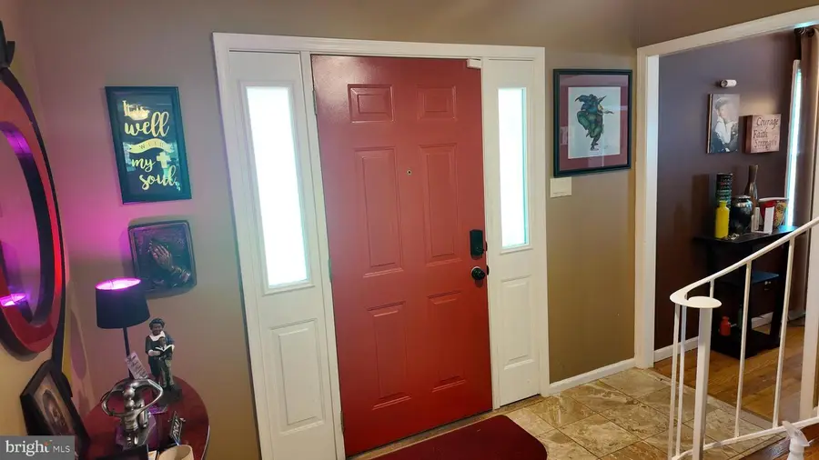 5806 Huntland Rd, Temple Hills, MD 20748 - #2