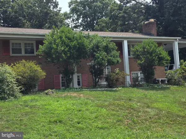 5026 Leland Dr, OXON HILL, MD 20745