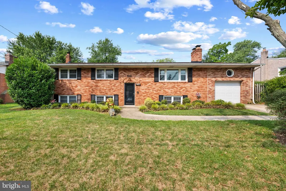 7121 Karen Anne Dr, Temple Hills, MD 20748 - #1