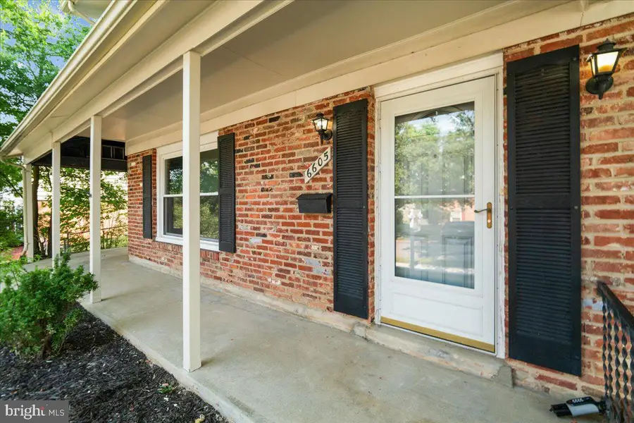 6605 Ian St, Hyattsville, MD 20784 - #3