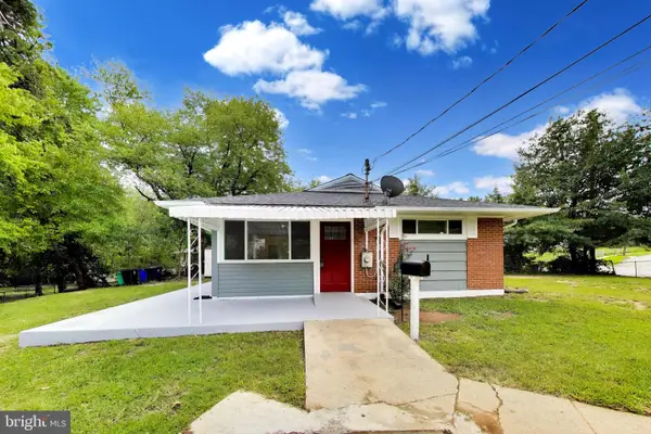 8107 Allendale Dr, LANDOVER, MD 20785