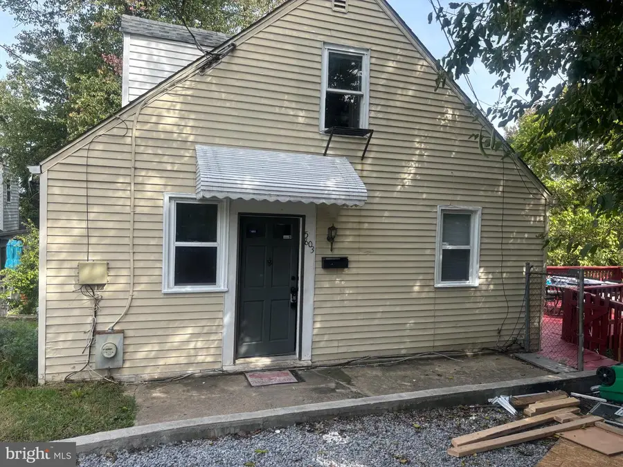 5803 63rd Pl, Riverdale, MD 20737 - #2