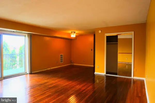 7527 Riverdale Rd #1827, HYATTSVILLE, MD 20784