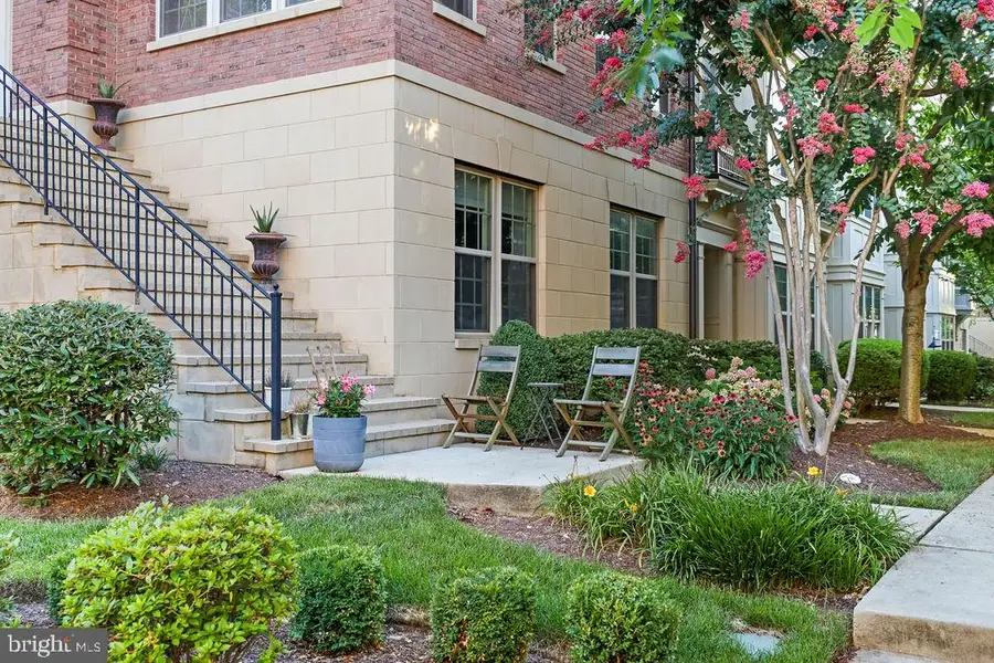 622 Overlook Park Dr #87, Oxon Hill, MD 20745 - #3