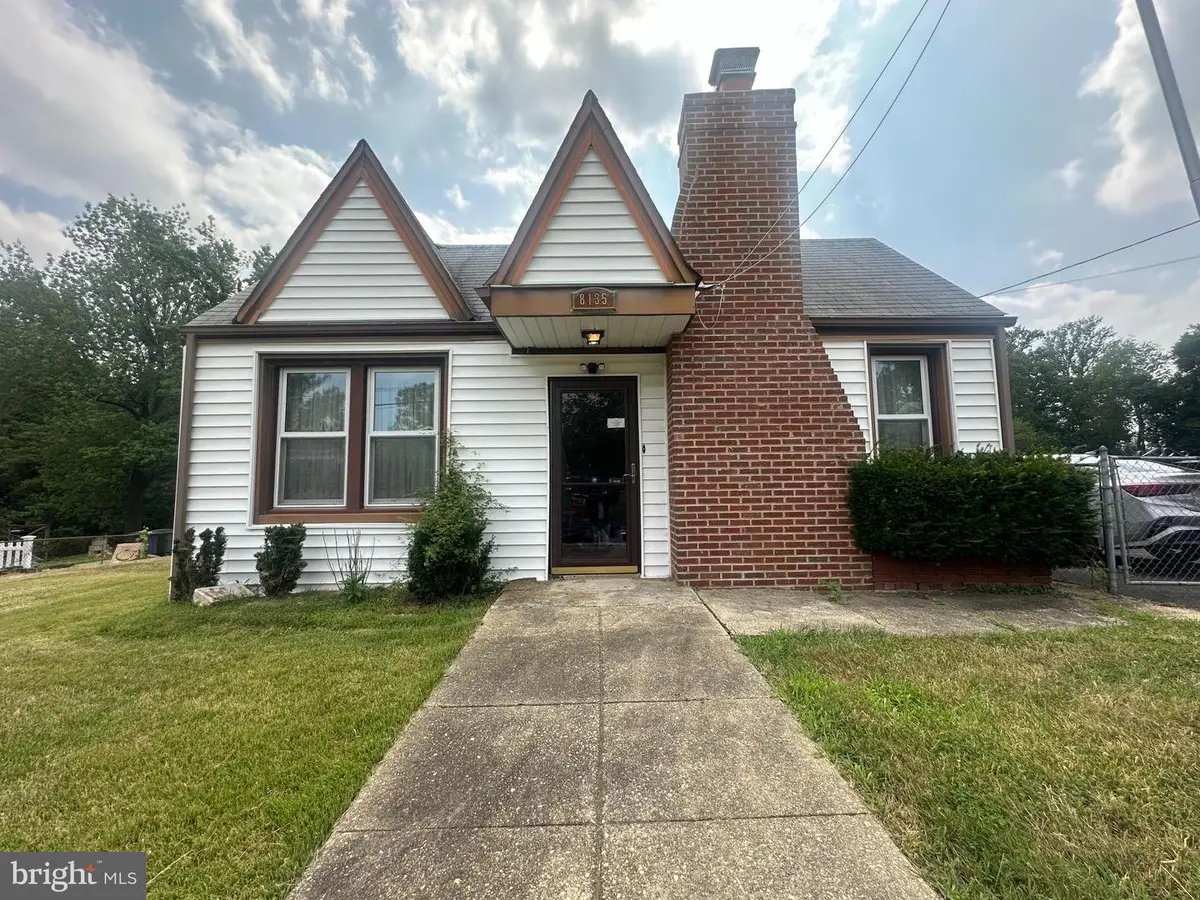 8135 Comet Dr, Fort Washington, MD 20744 - #1