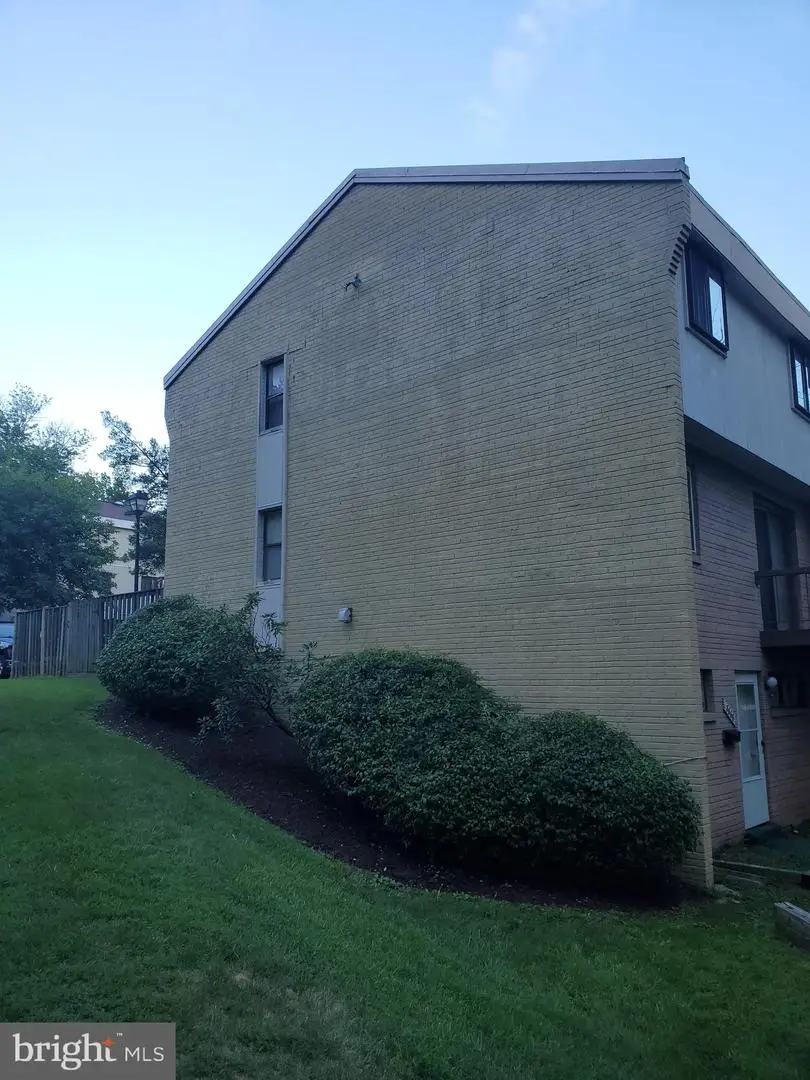 8666 Brae Brooke Dr, Lanham, MD 20706 - #3