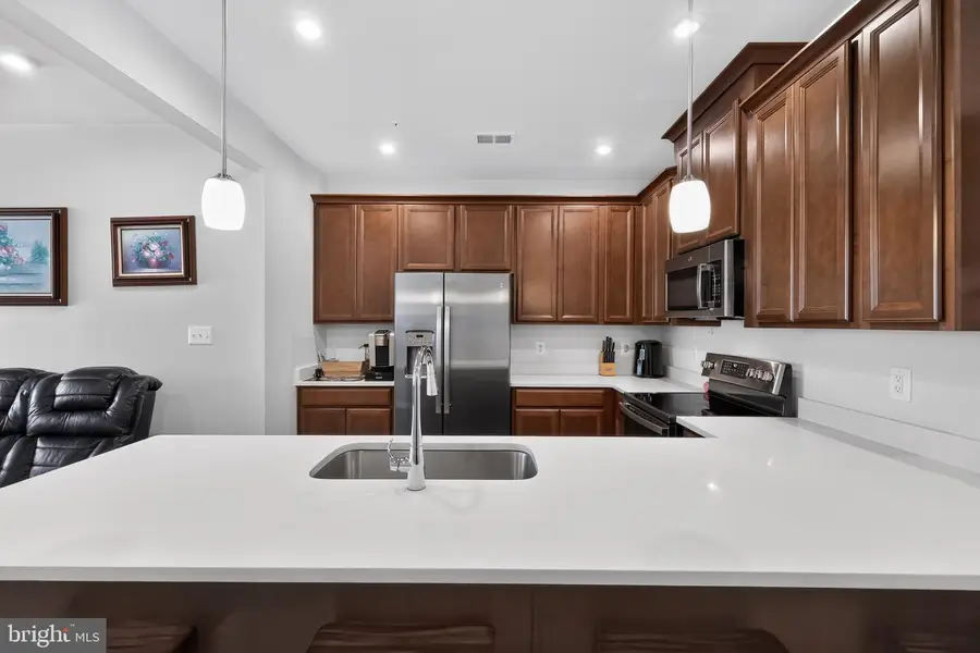 7642 Buzz Aldrin Ln, Lanham, MD 20706 - #3