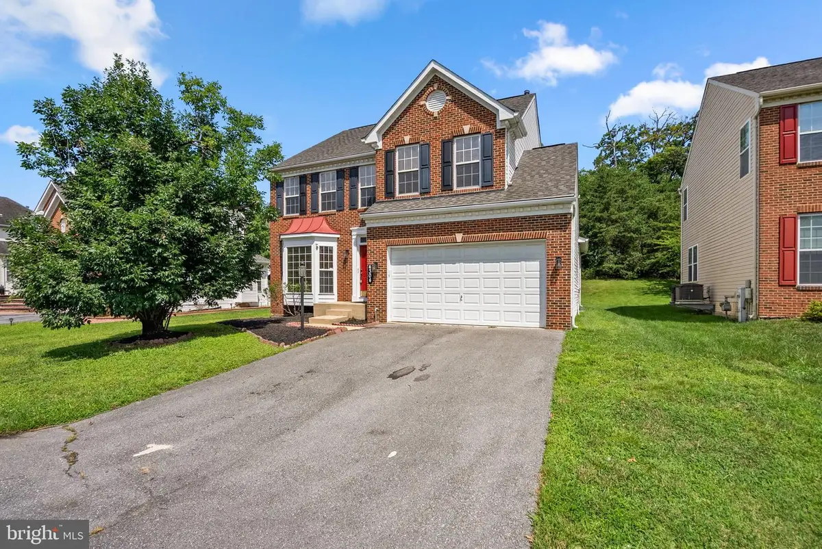4304 Medallion Dr, Silver Spring, MD 20904 - #1