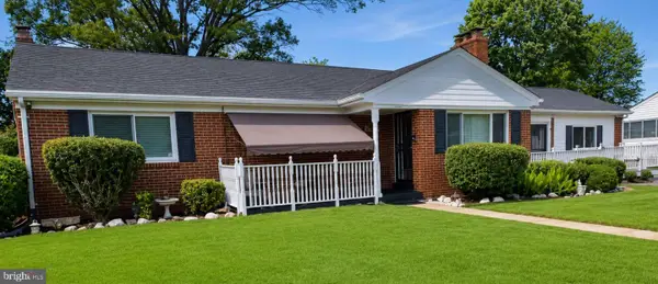 5707 Center Dr, TEMPLE HILLS, MD 20748