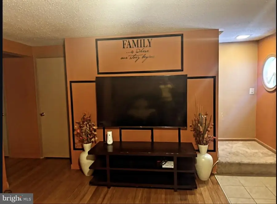 1707 Dutch Village Dr #m-393, Landover, MD 20785 - #2