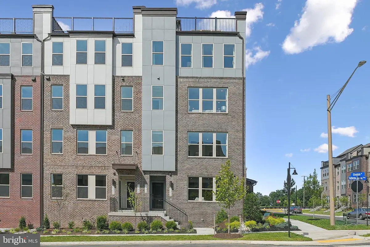 6681 Belcrest Rd, Hyattsville, MD 20782 - #1