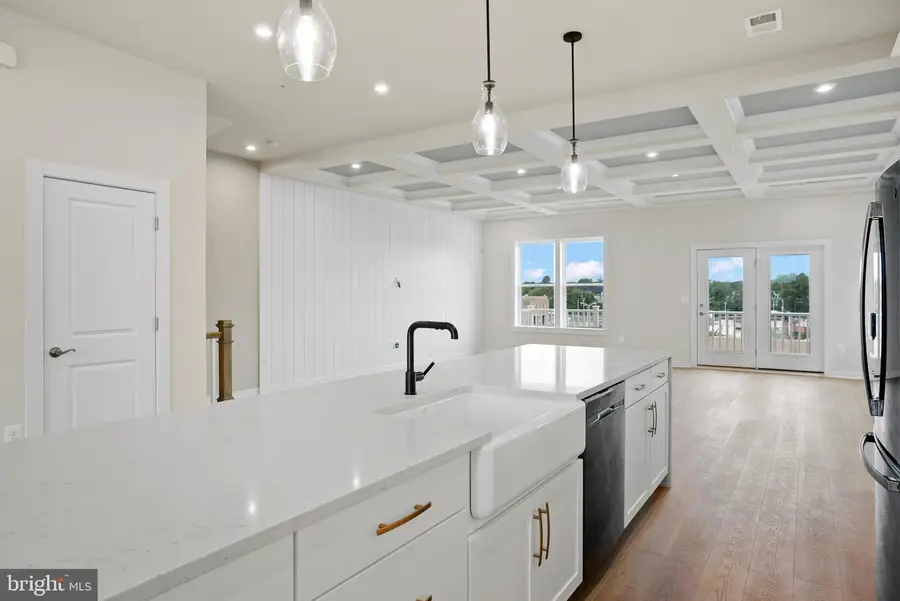6714 Penrose Ln, Hyattsville, MD 20782 - #2
