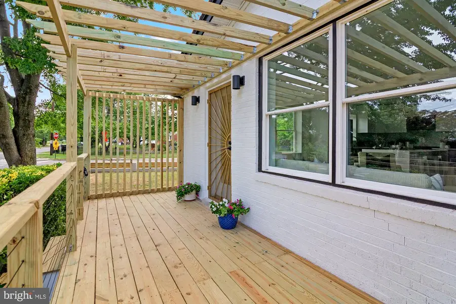 4620 Lacy Ave, Suitland, MD 20746 - #3