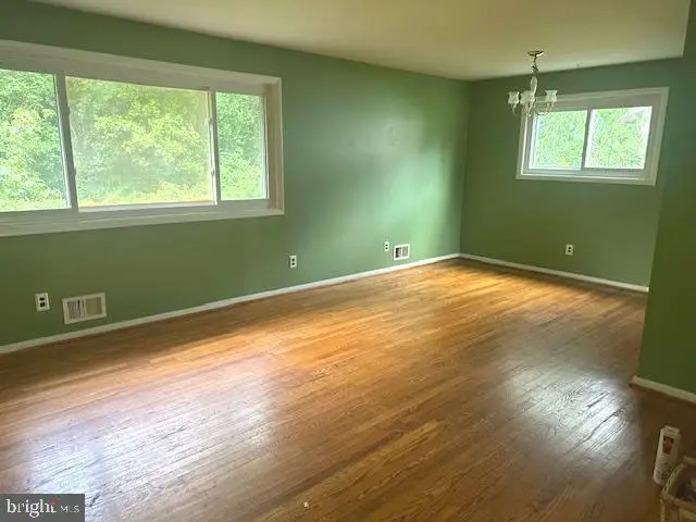 6002 Ladd Rd, Suitland, MD 20746 - #2