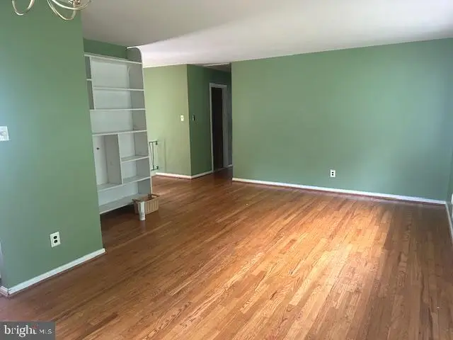 6002 Ladd Rd, Suitland, MD 20746 - #3
