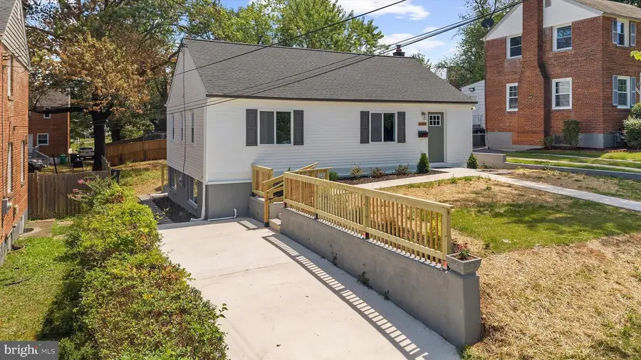 4809 70th Pl, Hyattsville, MD 20784 - #3