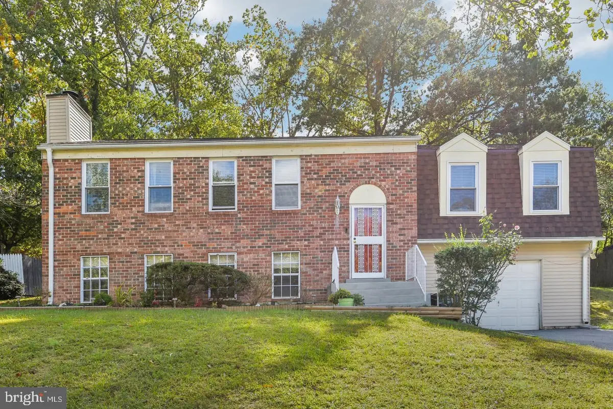 903 Cascade Dr, Fort Washington, MD 20744 - #1