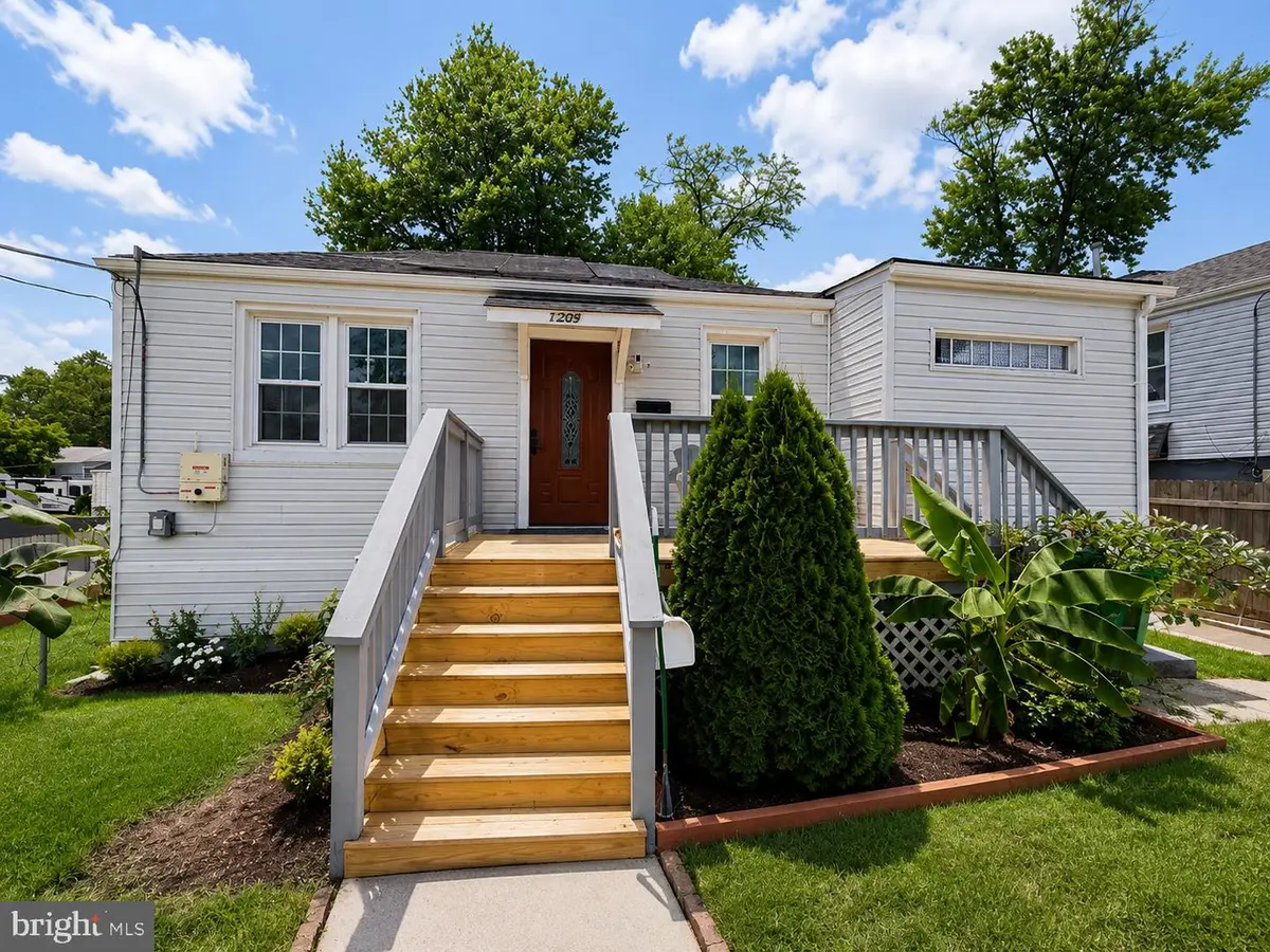 1209 Chapel Oaks Dr, Capitol Heights, MD 20743 - #1