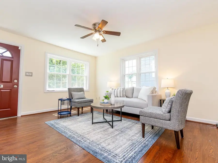 5014 N Englewood Dr, Capitol Heights, MD 20743 - #3