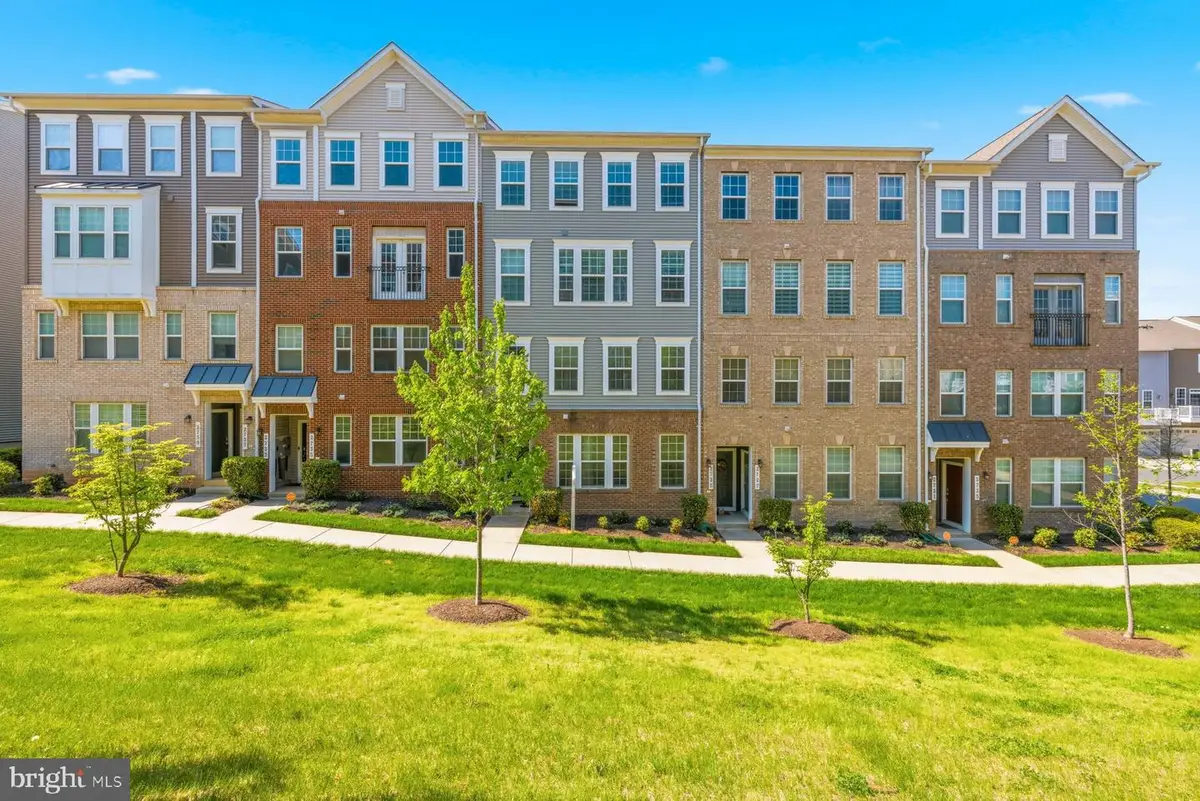 2731 Pinebrook Rd, Landover, MD 20785 - #1