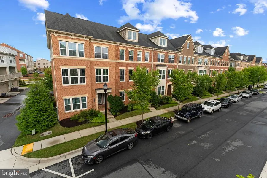 8223 Miner St, Greenbelt, MD 20770 - #2