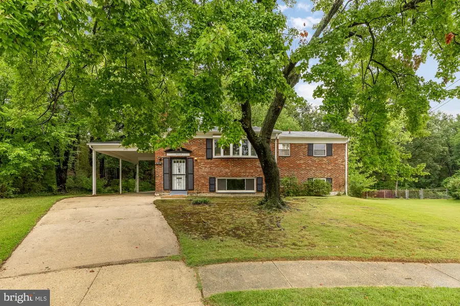 8513 Carrollton Pkwy, Hyattsville, MD 20784 - #2