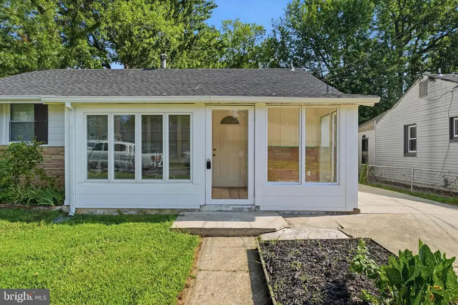 5202 Kenesaw St, College Park, MD 20740 - #2