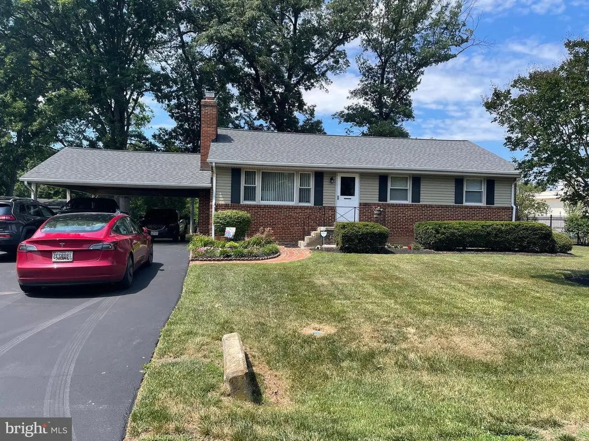 11814 N Lincoln Ave, Beltsville, MD 20705 - #1