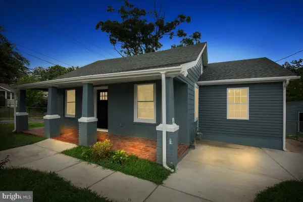 4000 Vine St, CAPITOL HEIGHTS, MD 20743