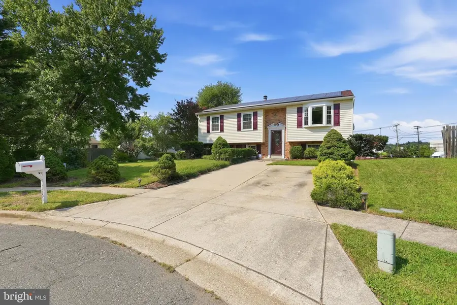 11303 Pitsea Dr, Beltsville, MD 20705 - #2
