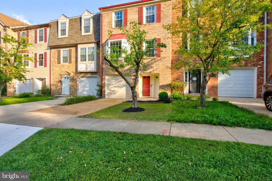 10317 Broom Ln, Lanham, MD 20706 - #2