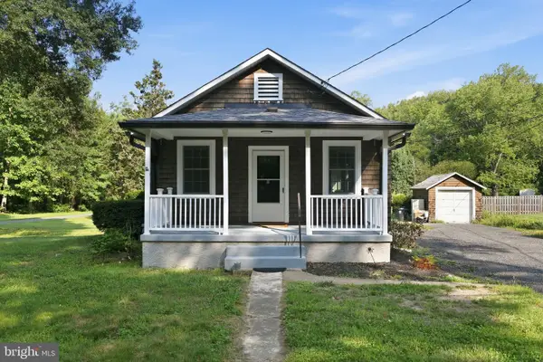 13616 Old Chapel Rd, BOWIE, MD 20720