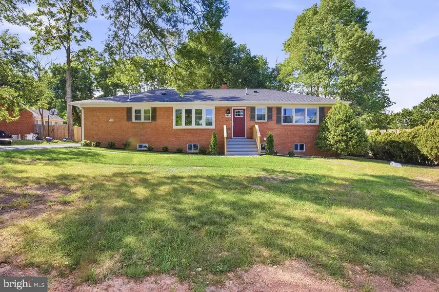 6620 Napoli Rd, Temple Hills, MD 20748 - #2