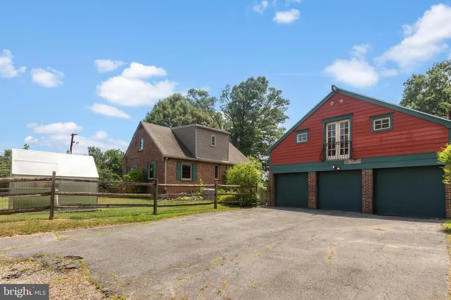 8522 Edmonston Rd, Berwyn Heights, MD 20740 - #3