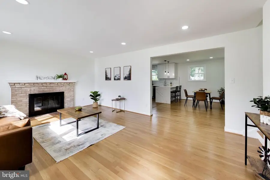 5914 John Adams Dr, Temple Hills, MD 20748 - #3