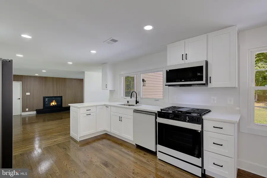 1107 Swan Creek Rd, Fort Washington, MD 20744 - #2