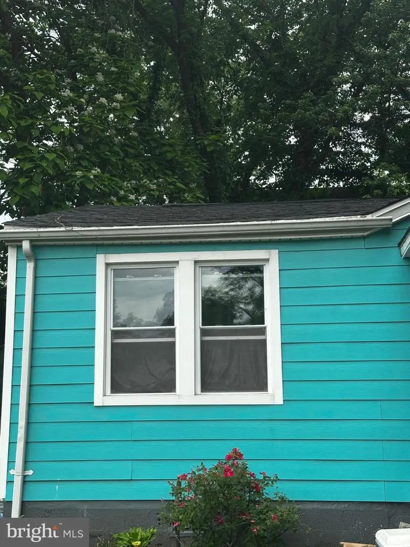 914 60th Ave, Capitol Heights, MD 20743 - #2