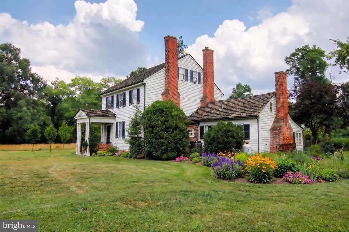315 Farmhouse Rd, Accokeek, MD 20607 - #1