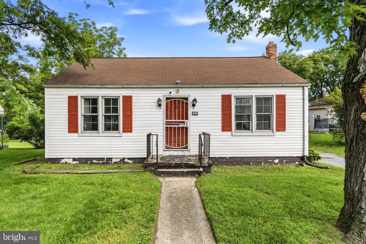 8902 Marquis Ln, Clinton, MD 20735 - #1