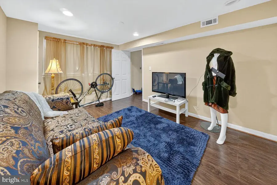 6117 Osborn Rd, Landover, MD 20785 - #3