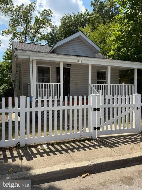 5711 J St, CAPITOL HEIGHTS, MD 20743