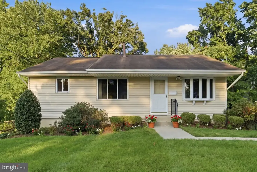 5607 Haddon Dr, Lanham, MD 20706 - #2